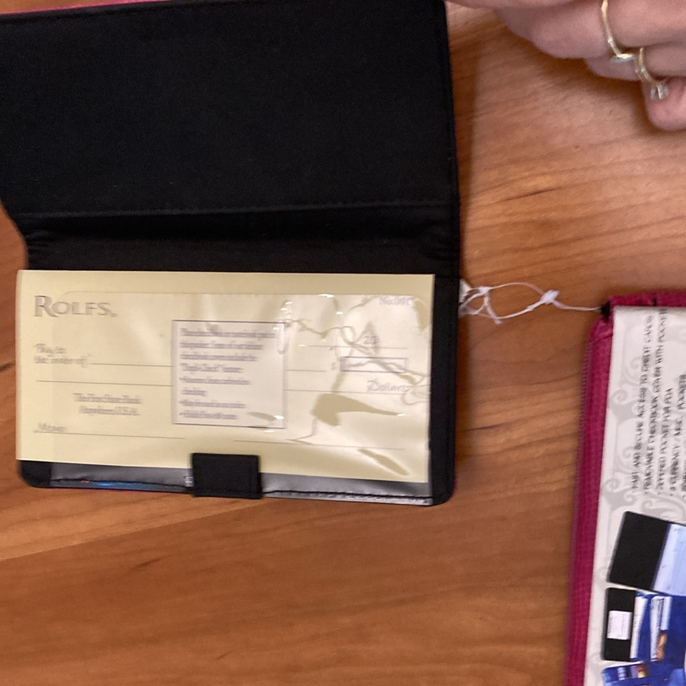 Rolfs Fuchsia Savvy Clutch with checkbook - Picture 7 of 8